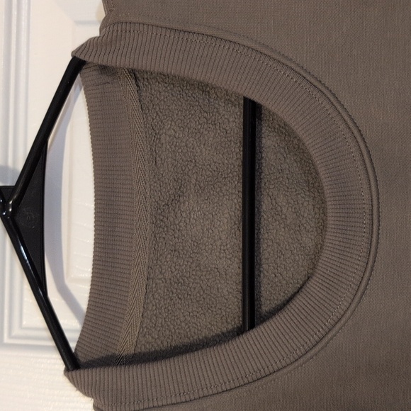 Pumiey Taupe Olive Green Oversized Crewneck Women's Size L Sweatshirt NWT - Picture 8 of 11